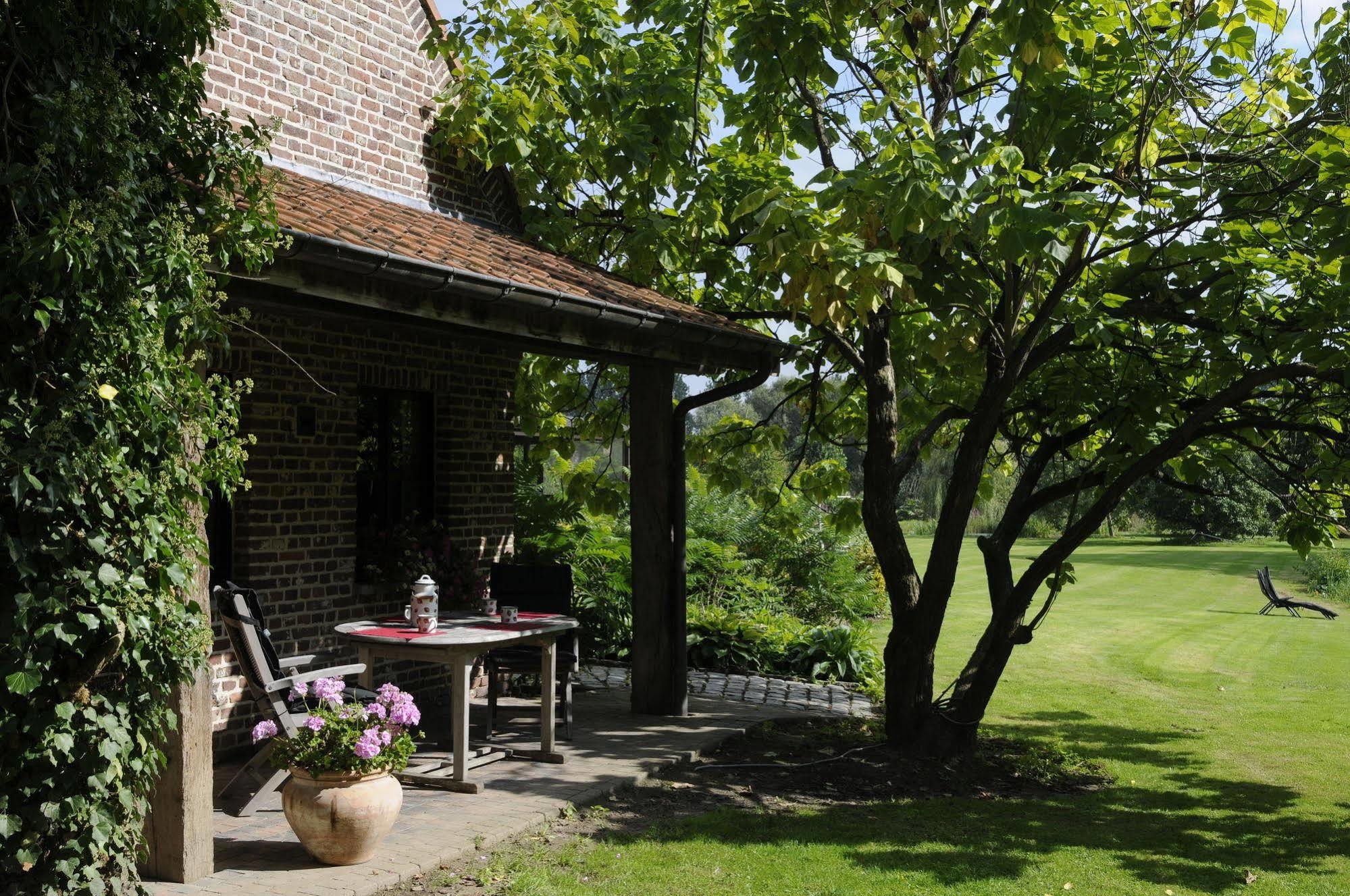'T Vijverhof Viane Exterior photo